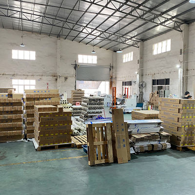 İyi bir fiyat. Mat ve Parlak Laminasyon Filmi Çin Fabrikası OEM Özel PVC çevrimiçi